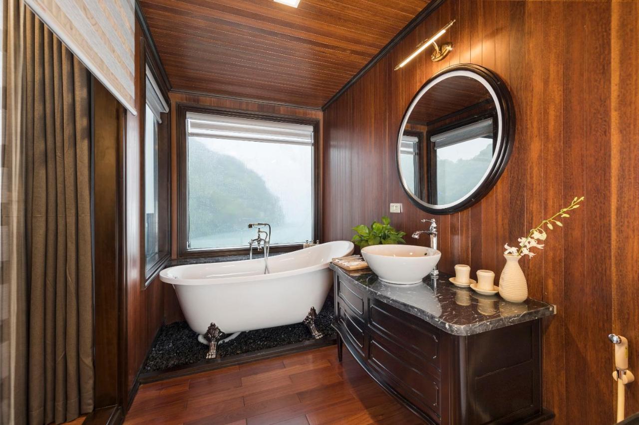 La Regina Legend Cruise Hotell Ha Long Eksteriør bilde